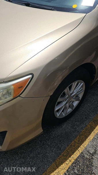 2012 Toyota Camry LE – miniatura 23