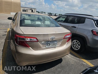 2012 Toyota Camry LE – miniatura 5
