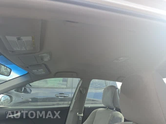 2012 Toyota Camry LE – miniatura 20