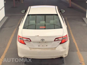 2012 Toyota Camry LE – miniatura 6