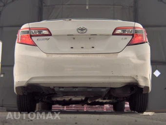2012 Toyota Camry LE – miniatura 7