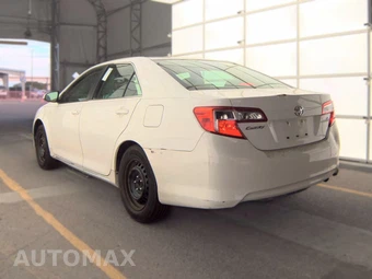 2012 Toyota Camry LE – miniatura 8