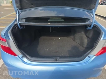 2012 Toyota Camry LE - miniatura 19