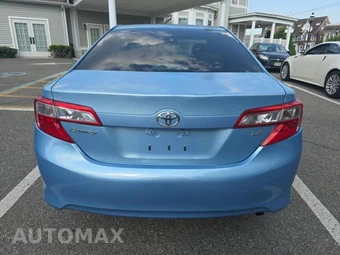 2012 Toyota Camry LE - miniatura 5