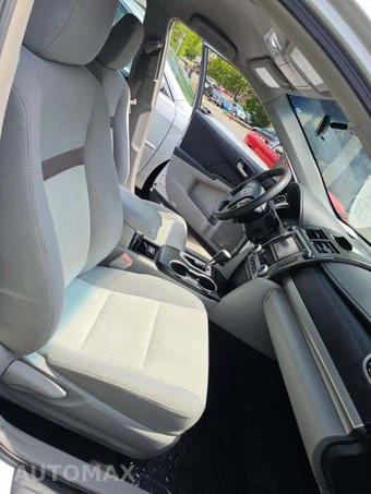 2012 Toyota Camry LE – miniatura 18