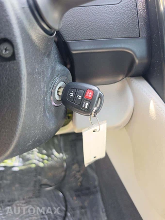 2012 Toyota Camry LE – miniatura 8