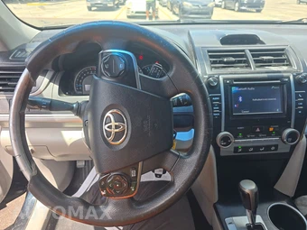 2012 Toyota Camry LE - miniatura 11