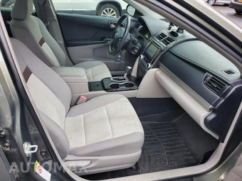 2012 Toyota Camry LE - miniatura 14