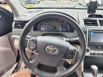 2012 Toyota Camry LE - miniatura 15