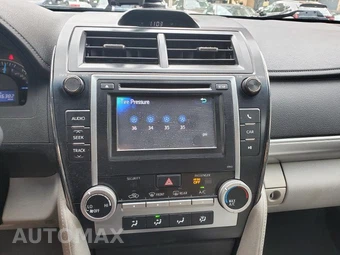 2012 Toyota Camry LE - miniatura 17