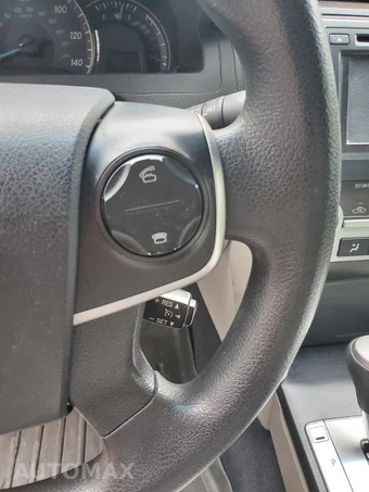 2012 Toyota Camry LE - miniatura 20