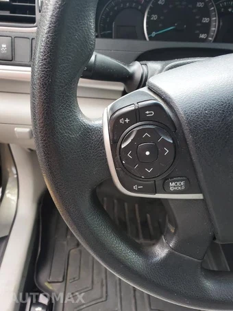 2012 Toyota Camry LE - miniatura 21