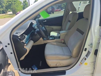 2012 Toyota Camry LE – miniatura 6