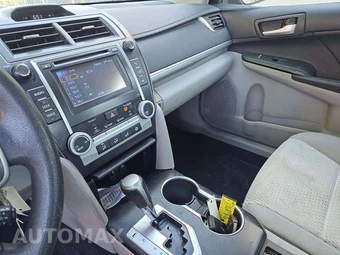 2012 Toyota Camry LE – miniatura 10