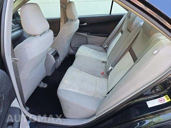 2012 Toyota Camry LE – miniatura 13