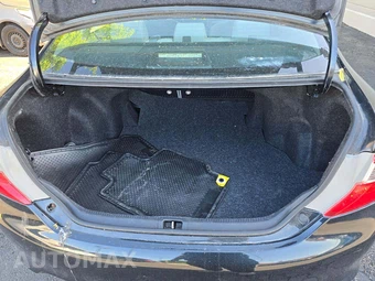 2012 Toyota Camry LE – miniatura 14
