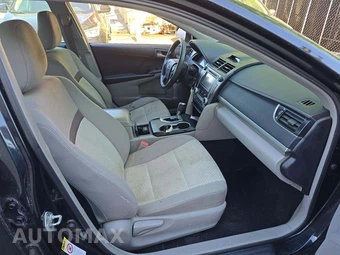 2012 Toyota Camry LE – miniatura 18
