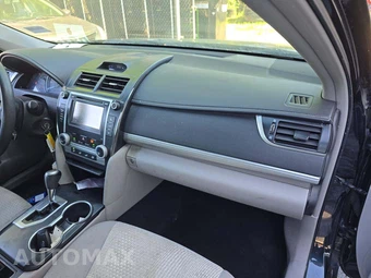 2012 Toyota Camry LE – miniatura 19