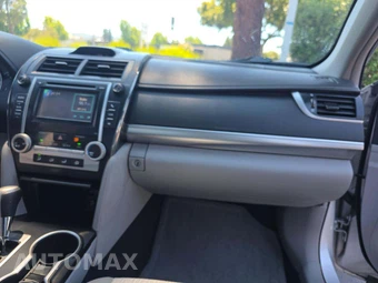 2012 Toyota Camry LE – miniatura 16