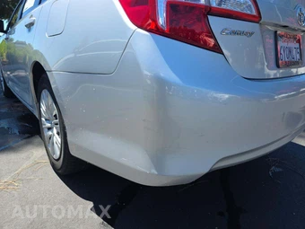 2012 Toyota Camry LE – miniatura 19