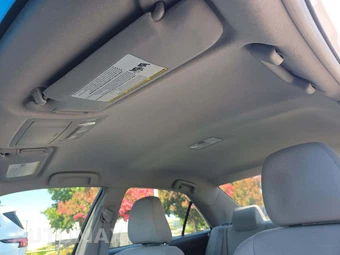 2012 Toyota Camry LE – miniatura 8
