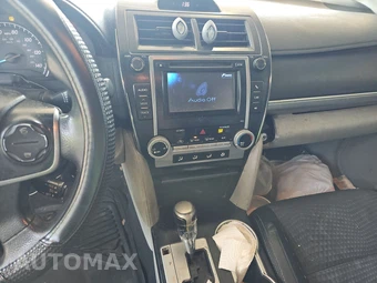 2012 Toyota Camry LE – miniatura 11