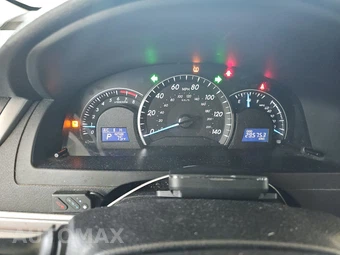 2012 Toyota Camry LE – miniatura 12