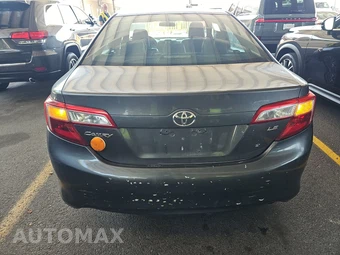2012 Toyota Camry LE – miniatura 5