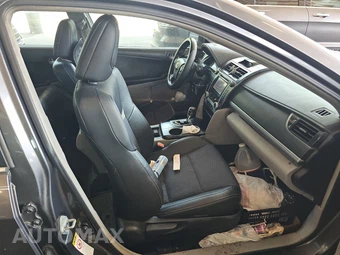 2012 Toyota Camry LE – miniatura 8
