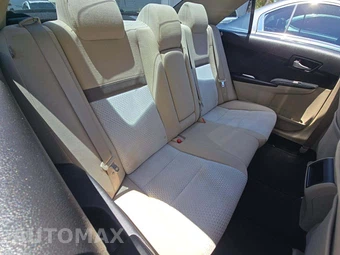 2012 Toyota Camry LE – miniatura 16