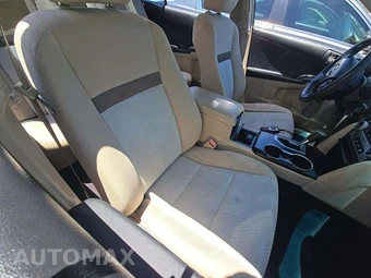 2012 Toyota Camry LE – miniatura 18