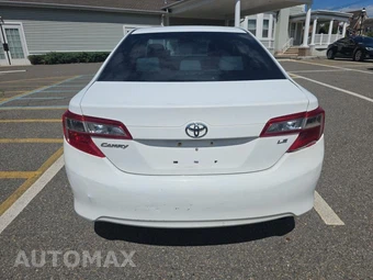 2012 Toyota Camry LE – miniatura 5