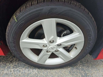 2012 Toyota Camry SE – miniatura 25