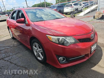2012 Toyota Camry SE – miniatura 4