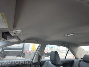 2012 Toyota Camry SE - miniatura 18