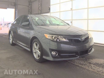 2012 Toyota Camry SE - miniatura 3