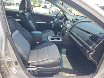2012 Toyota Camry SE – miniatura 8