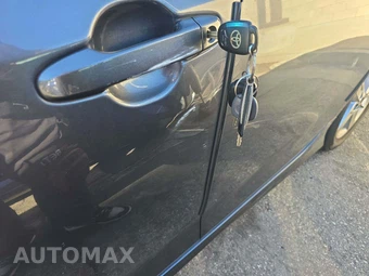 2012 Toyota Camry SE – miniatura 5