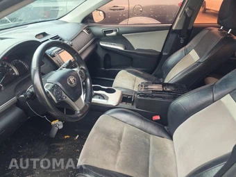 2012 Toyota Camry SE – miniatura 7