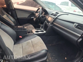 2012 Toyota Camry SE – miniatura 8