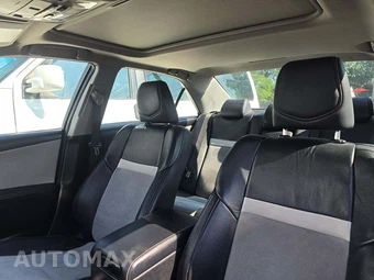 2012 Toyota Camry SE – miniatura 11