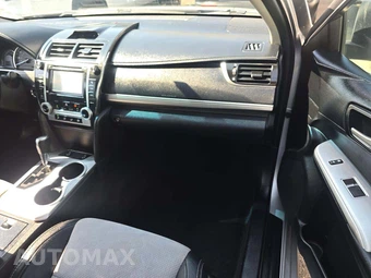 2012 Toyota Camry SE – miniatura 18