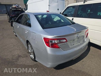 2012 Toyota Camry SE – miniatura 2
