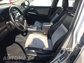 2012 Toyota Camry SE – miniatura 6