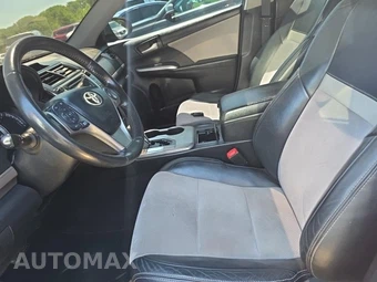 2012 Toyota Camry SE – miniatura 13