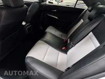 2012 Toyota Camry SE Sport Limited Edition - miniatura 16