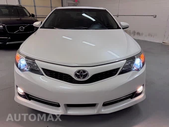 2012 Toyota Camry SE Sport Limited Edition - miniatura 8