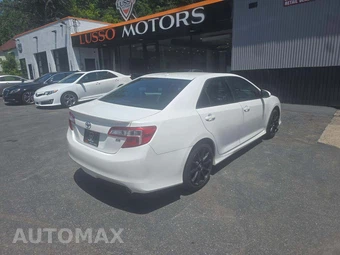 2012 Toyota Camry SE Sport Limited Edition - miniatura 3