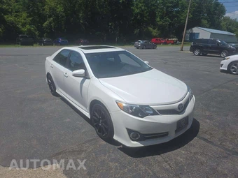 2012 Toyota Camry SE Sport Limited Edition - miniatura 4