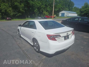 2012 Toyota Camry SE Sport Limited Edition - miniatura 2